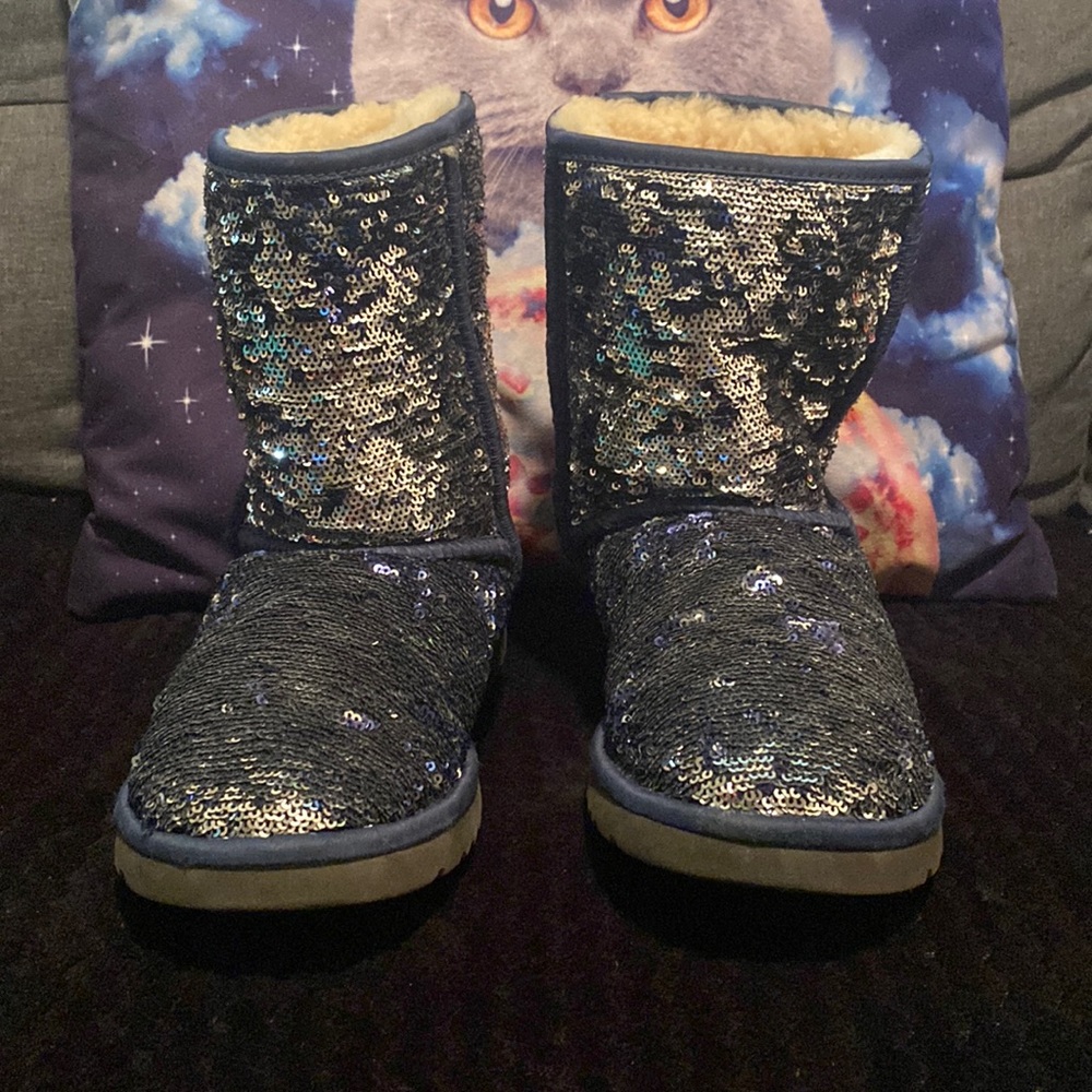 Sequence UGGs